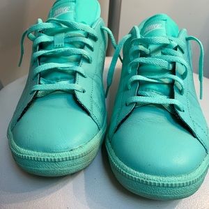 Nike Tennis Classic Premium Sneakers